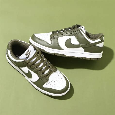 nike dunks medium olive low